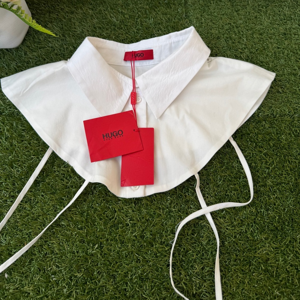 HUGO White Detachable Collar with Red Brand Tags Peter Pan Collar New with tags - Picture 3 of 6
